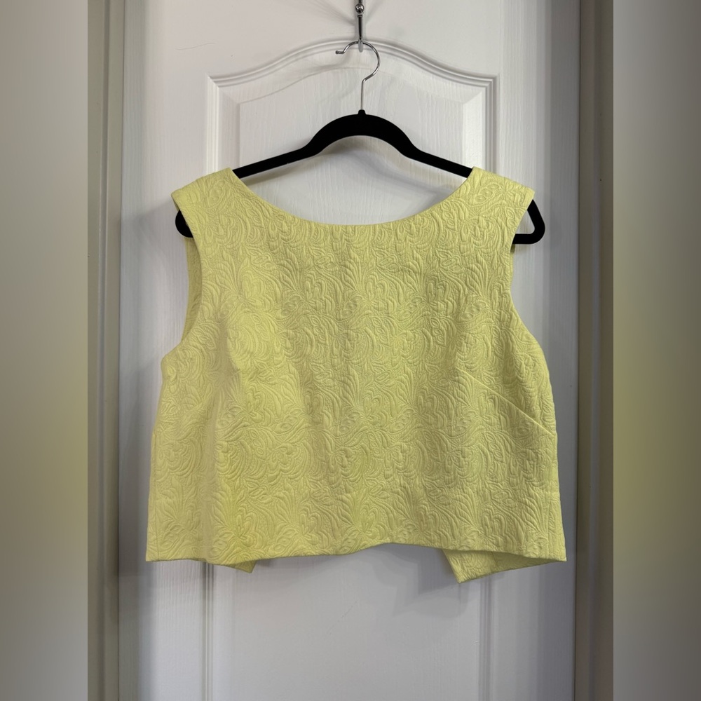Tildon Yellow Sleeveless Open V Back Size M